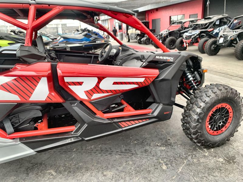 New 2025 Can-Am MAVERICK X3 MAX X RS TURBO RR SMART-SHOX Image 17