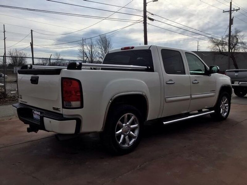 2011 GMC Sierra 1500 DenaliImage 5