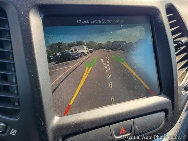 2018 Jeep Cherokee Latitude photo 10