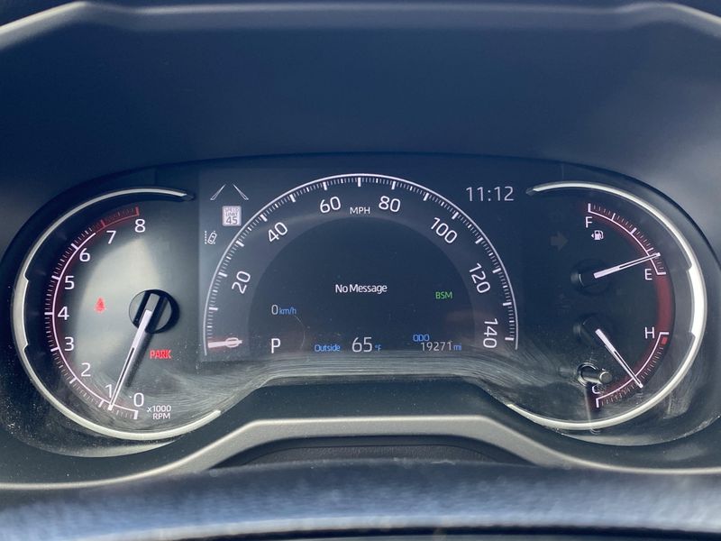 2023 Toyota RAV4 XLEImage 28