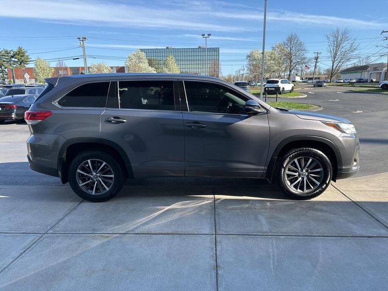 2018 Toyota Highlander Image 4