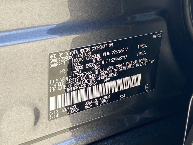 2025 Toyota RAV4 Image 19