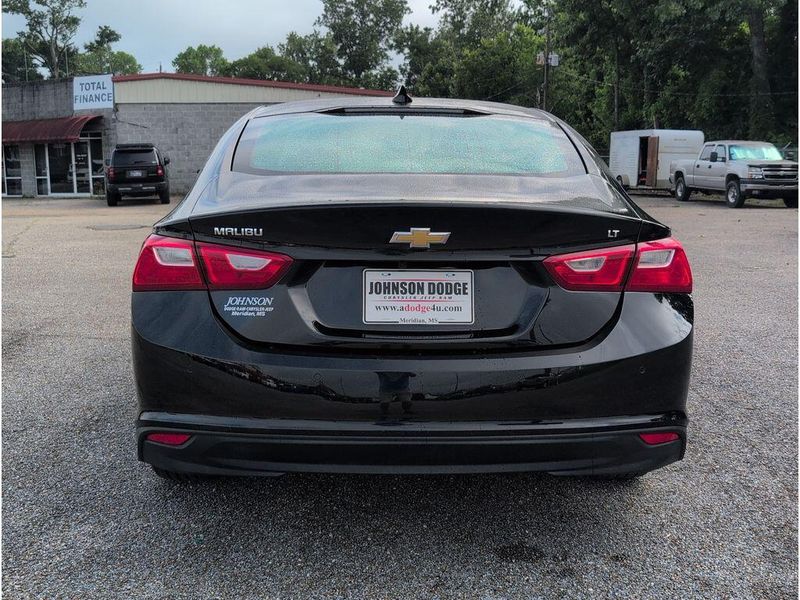 Used 2024 Chevrolet Malibu LTImage 4