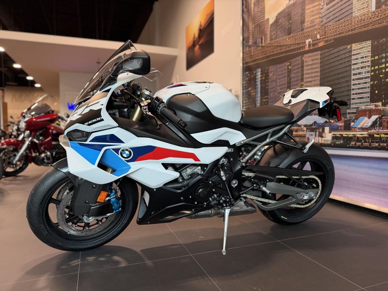 2025 BMW S 1000 RRImage 2