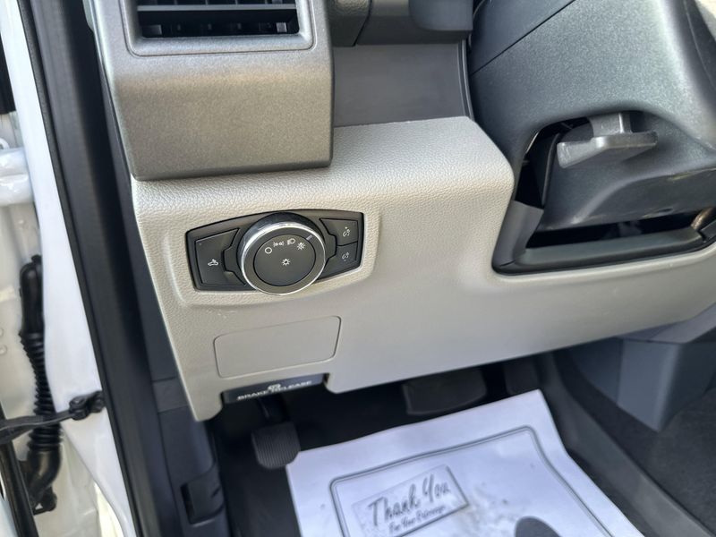 2022 Ford F-250 XLImage 24