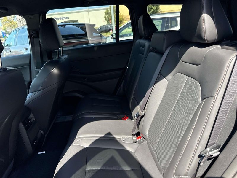 New 2026 Jeep Cherokee Limited 4x4