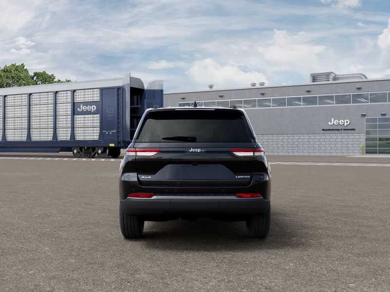 New 2026 Jeep Grand Cherokee Limited 4x4Image 7