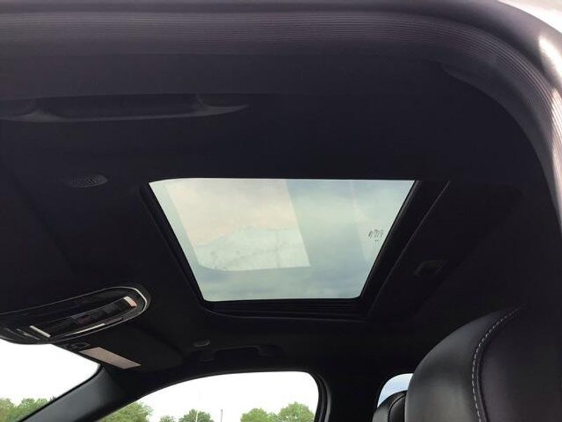 2025 Jeep Grand Cherokee Altitude X 4x2Image 18