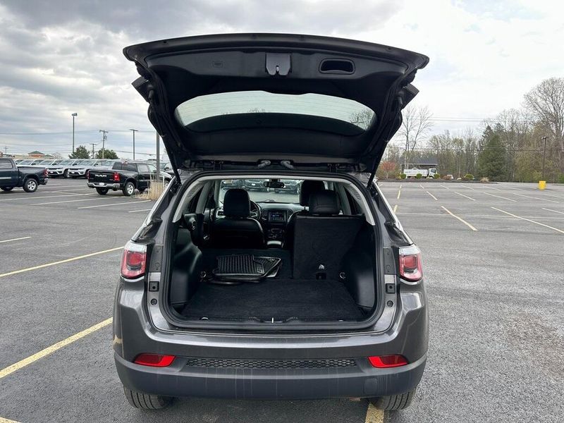 2020 Jeep Compass LatitudeImage 16