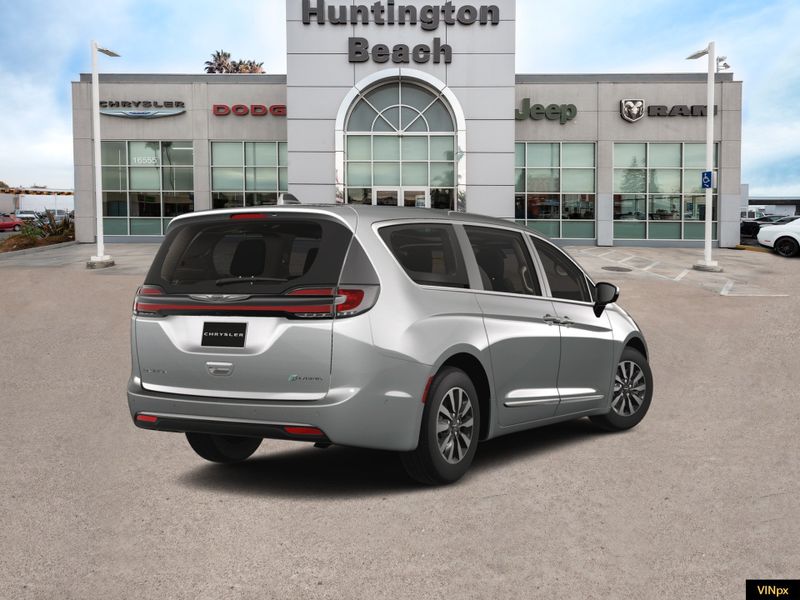 2023 Chrysler Pacifica Hybrid Limited in a Silver Mist exterior color and Black/Alloy/Blackinterior. BEACH BLVD OF CARS beachblvdofcars.com 