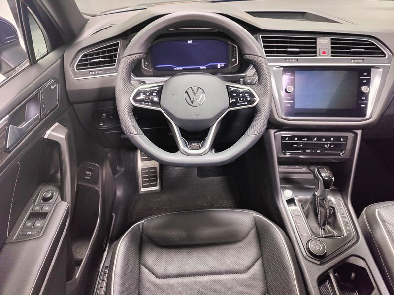 Used 2024 Volkswagen Tiguan AWD SEL R-Line w/Sunroof/NavImage 25