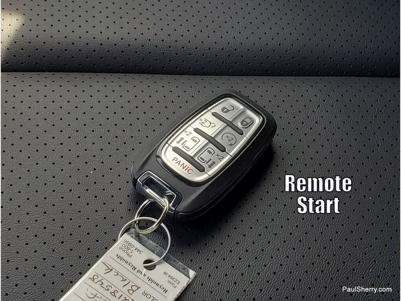 New 2026 Chrysler Pacifica Select