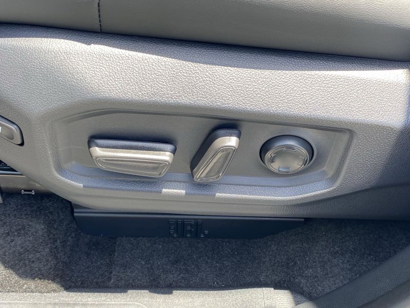 Used 2024 Toyota Tundra PlatinumImage 18