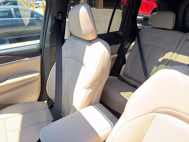 Used 2025 Jeep Grand Cherokee LimitedImage 42