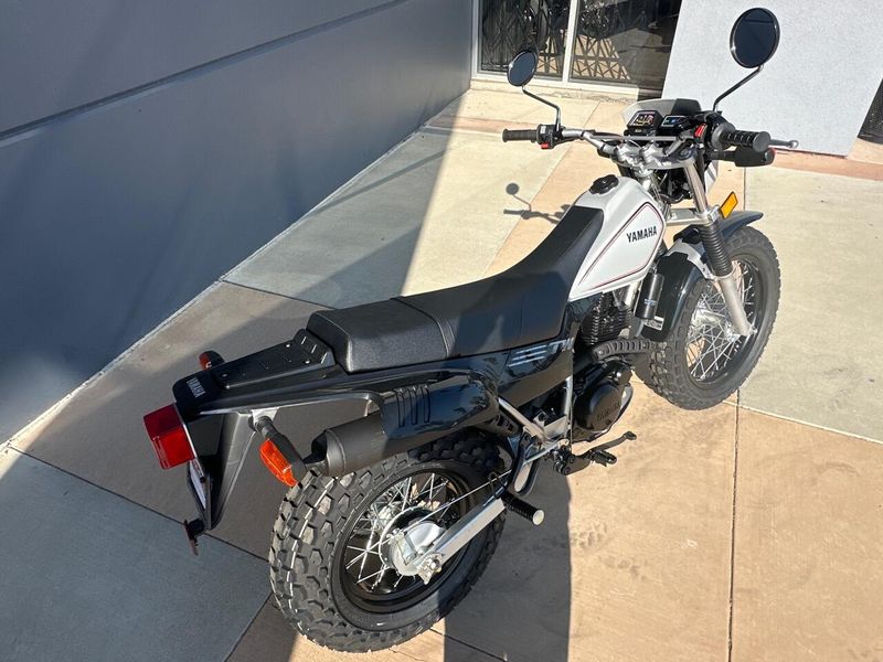 New 2026 Yamaha TW200 Image 4