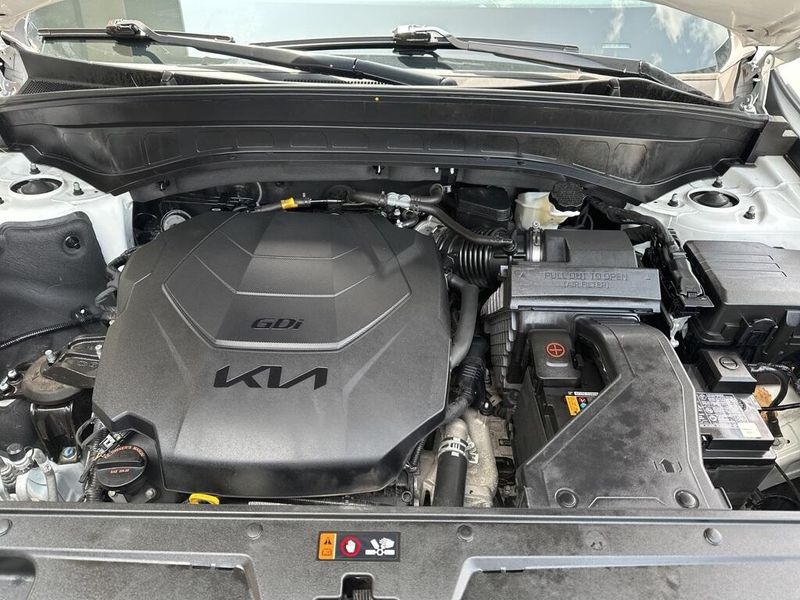 2022 Kia Telluride LXImage 15