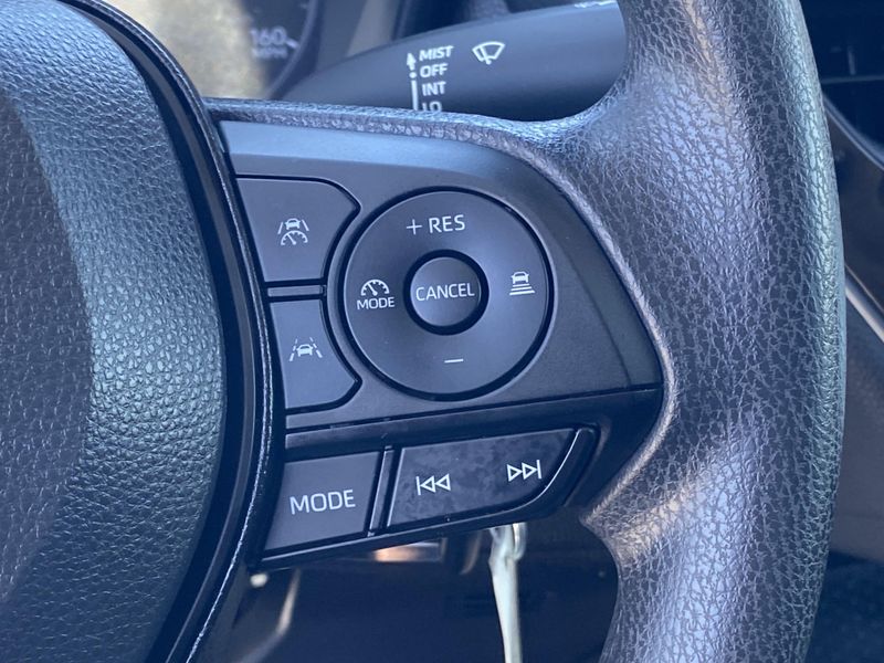 2024 Toyota Corolla LEImage 27