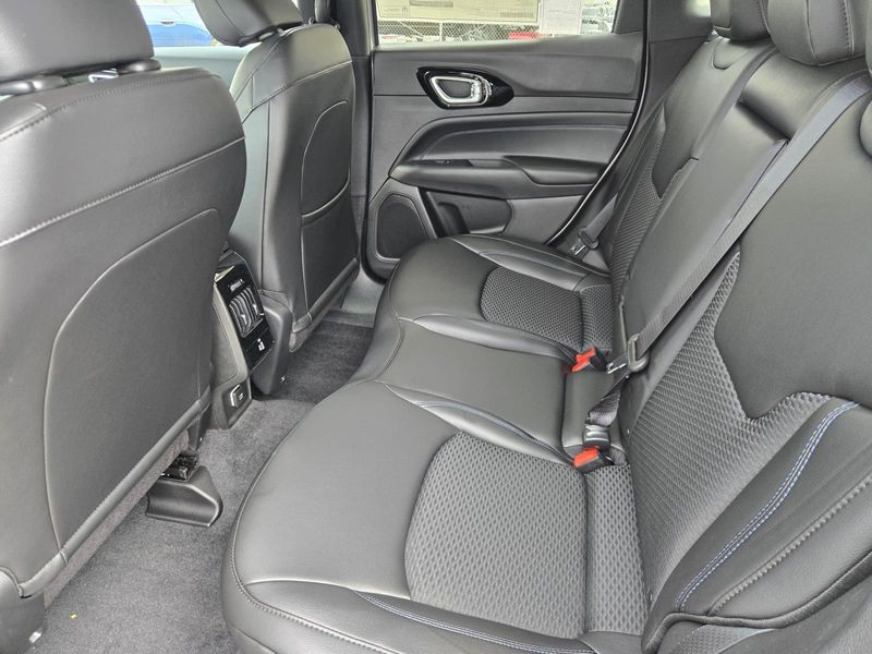 New 2026 Jeep Compass Latitude Altitude 4x4