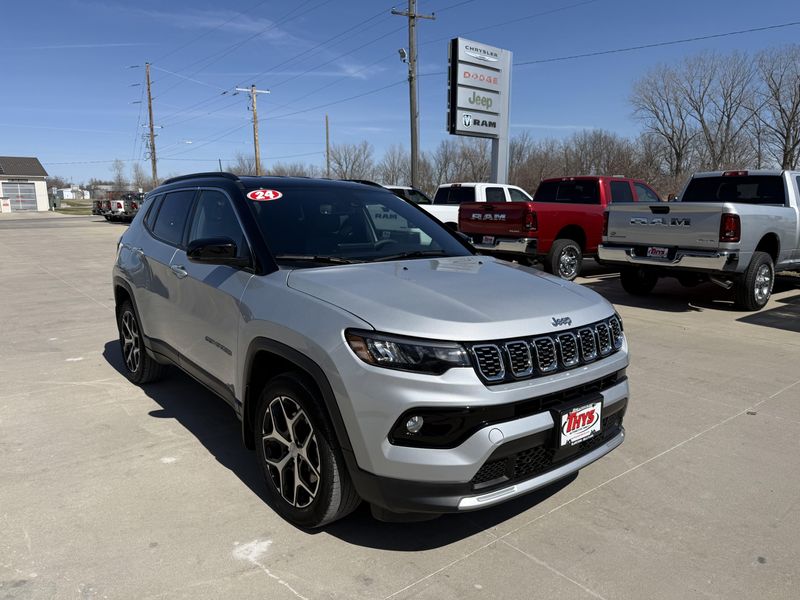 Used 2024 Jeep Compass LimitedImage 39