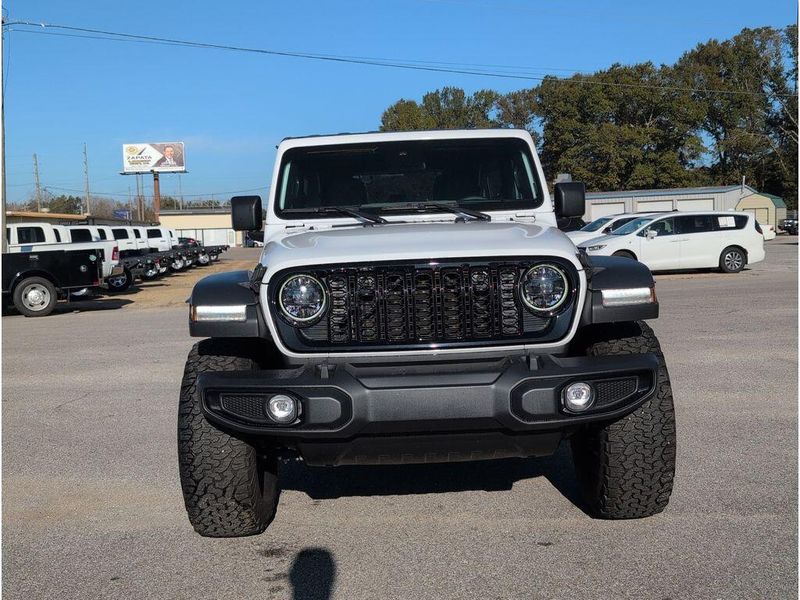 Used 2024 Jeep Wrangler WillysImage 8