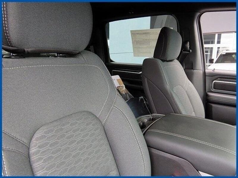 2025 RAM 1500 Big Horn Lone StarImage 9