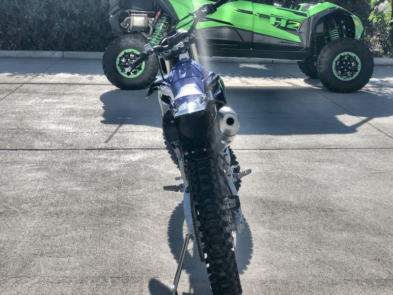New 2027 Yamaha YZ450F Image 15