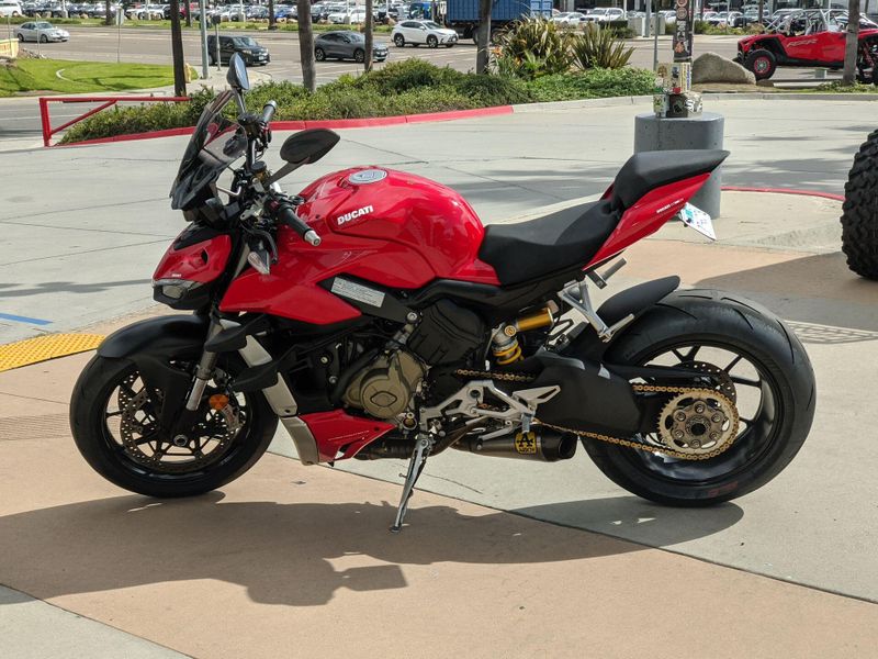 Used 2021 Ducati STREETFIGHTER V4 Image 14