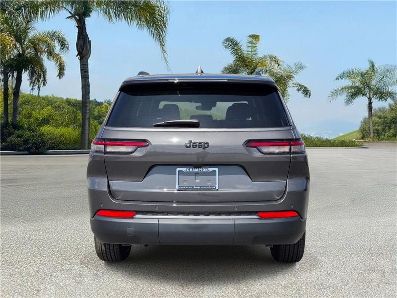 New 2026 Jeep Grand Cherokee L Laredo Altitude 4x2