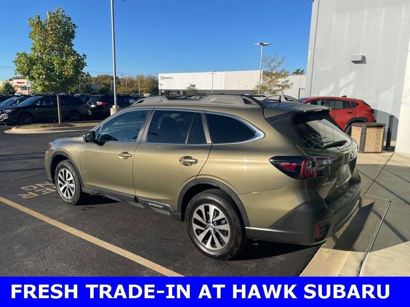 2022 Subaru Outback Premium photo 2