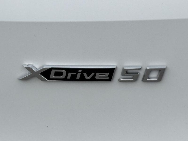 2025 BMW iX xDrive50Image 14