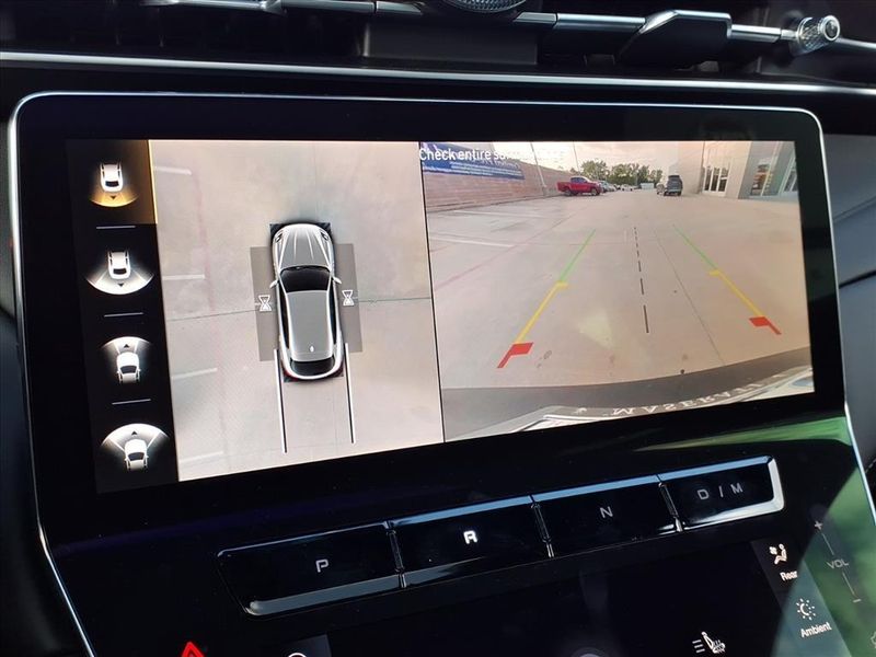 New 2025 Maserati Grecale ModenaImage 23