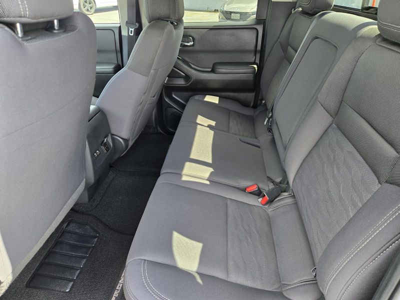 Used 2023 Nissan Frontier Crew Cab 4x2 SV Auto *Ltd Avail*