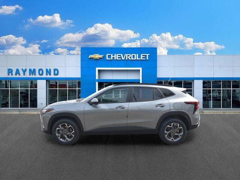 New 2026 Chevrolet Trax LTImage 7