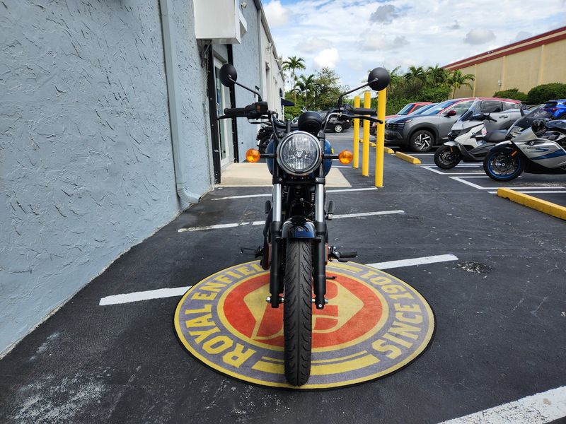 2024 Royal Enfield METEOR 350  in a FIREBALL BLUE exterior color. Royal Enfield Motorcycles of Miami (786) 845-0052 remotorcyclesofmiami.com 