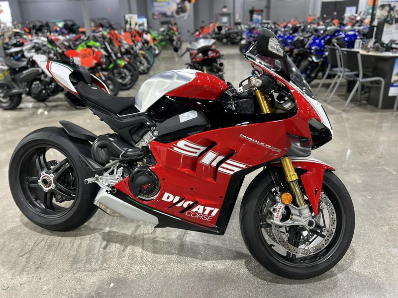 Used 2024 Ducati PANIGALE V4 SP2 30TH ANNIVERSARIO 916 Image 30