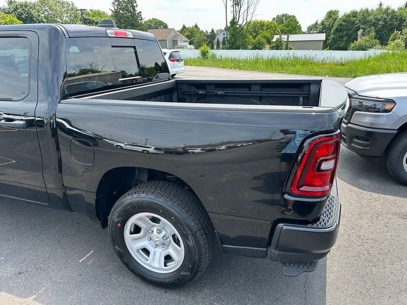 2025 RAM 1500 Tradesman Crew Cab 4x4 5