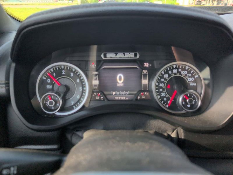 2022 RAM 1500 LaramieImage 22