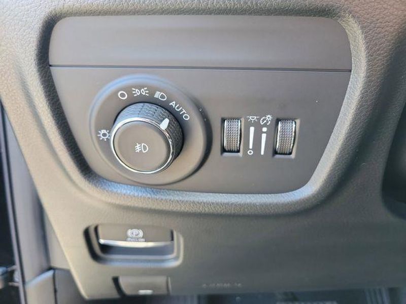 New 2026 Jeep Grand Cherokee Limited Reserve 4x4