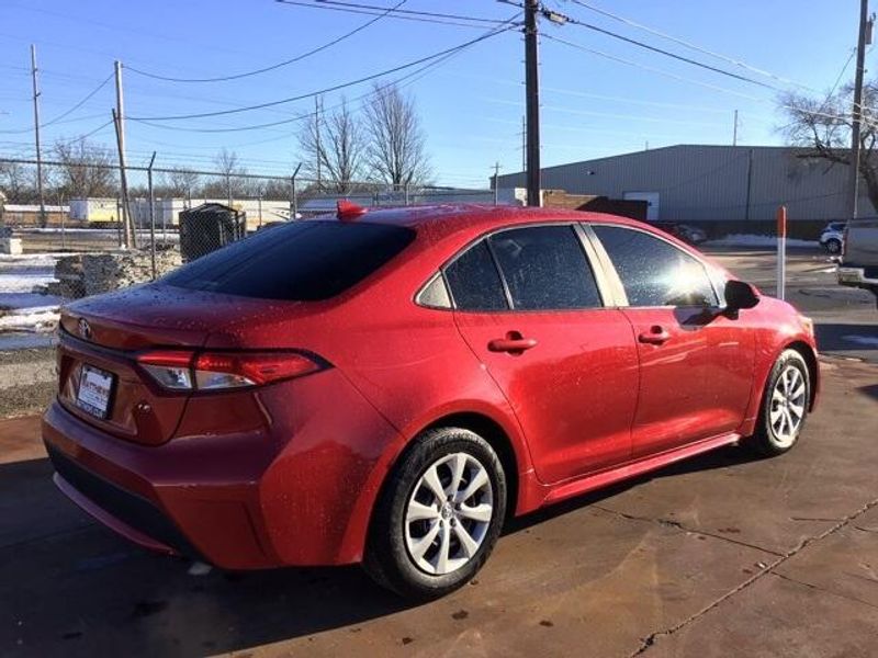 2021 Toyota Corolla LEImage 6