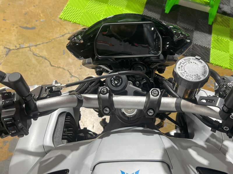 New 2025 Yamaha MT-10 Image 7