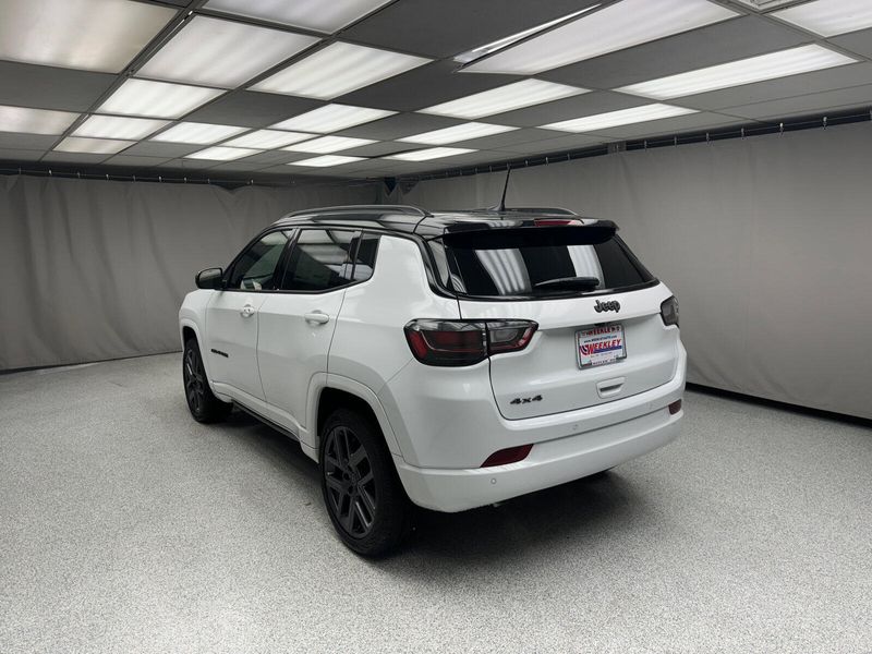 2025 Jeep Compass Limited 4x4Image 2