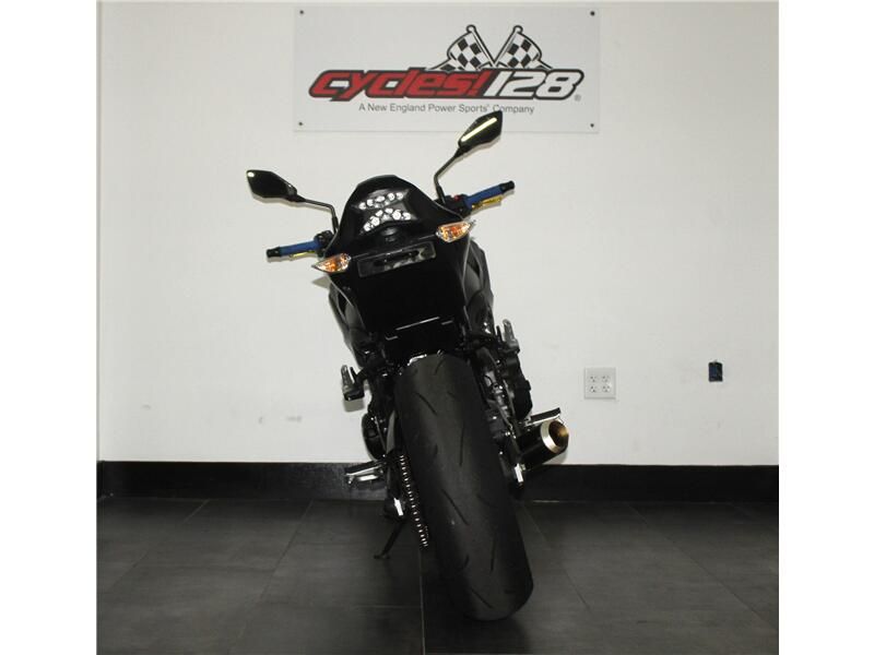 Used 2024 Kawasaki Z900 ABS Image 4