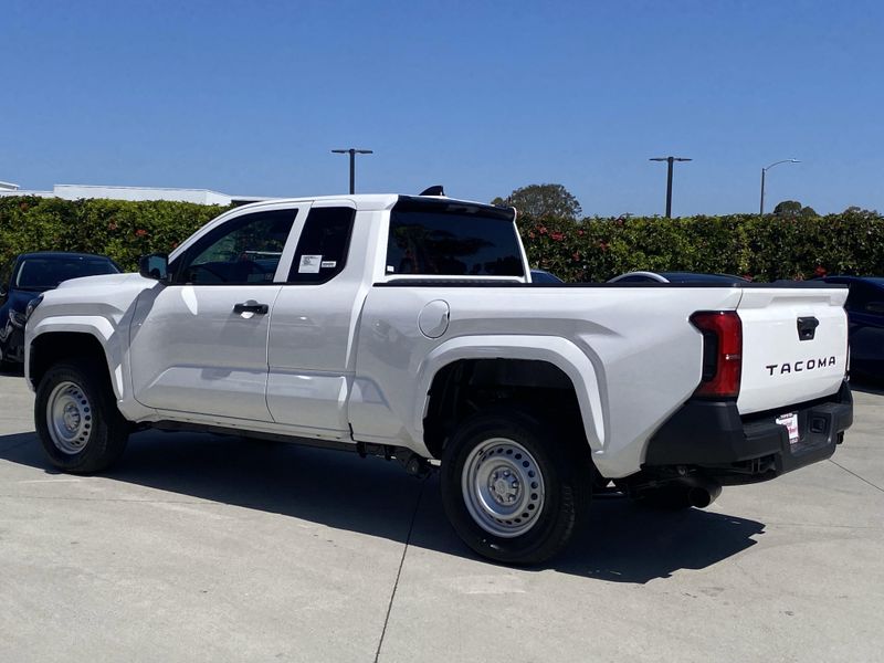 2025 Toyota Tacoma SRImage 5