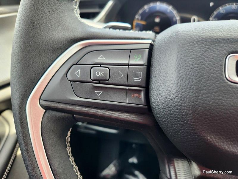 2025 Jeep Grand Cherokee L Altitude X 4x4Image 36