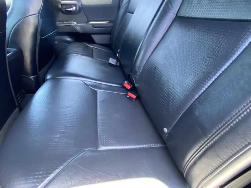Used 2022 Toyota Tacoma TRD SportImage 15