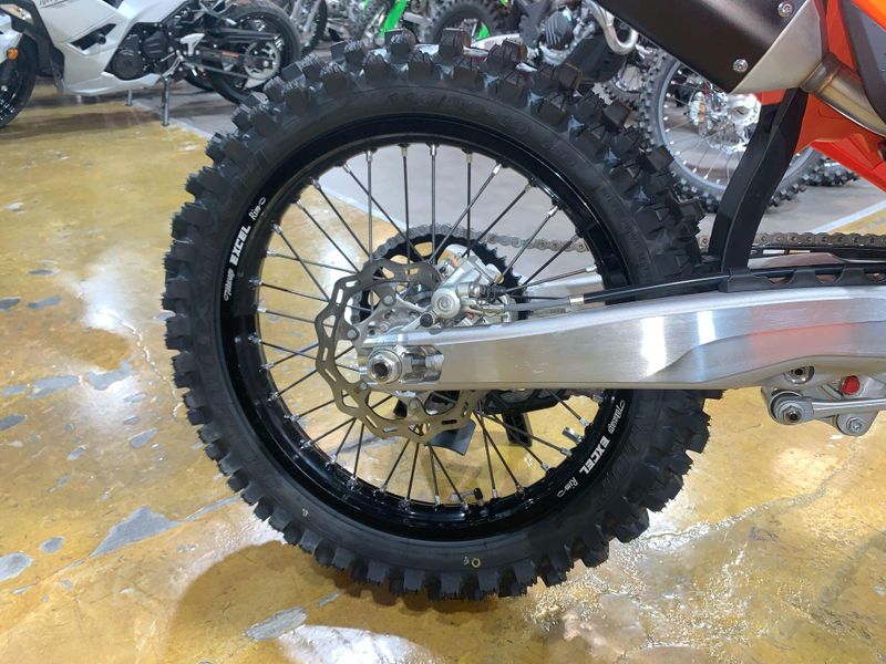 2025 KTM 250 SX Image 11