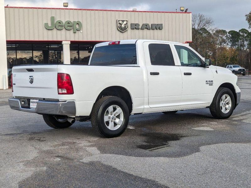 2022 RAM 1500 Classic SLTImage 3