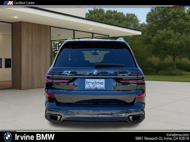 Used 2023 BMW X7 xDrive40iImage 10