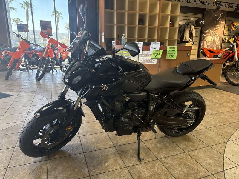 Used 2024 Yamaha MT-07 Image 11