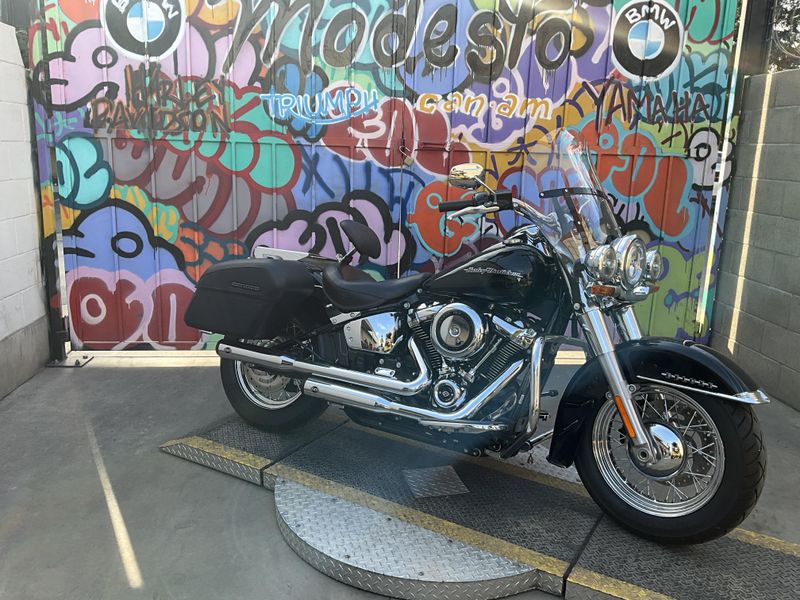 Used 2019 HARLEY SOFTAIL DELUXE 107 Image 7